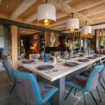 K1027 - Ovo Network Chalet Cordon