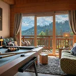 K1027 - Ovo Network Chalet Cordon